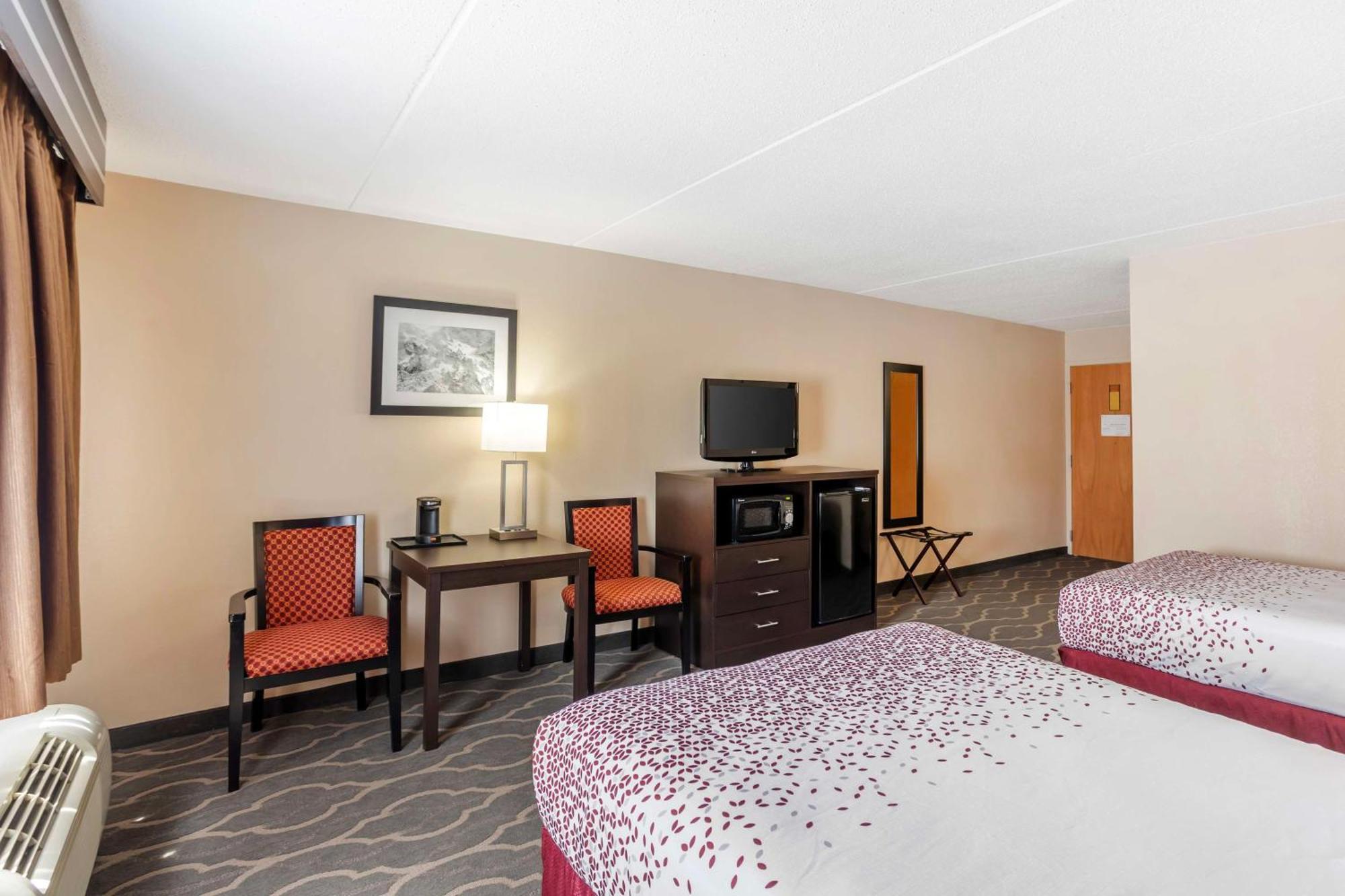 Best Western Inn At Blakeslee-Pocono Exteriér fotografie