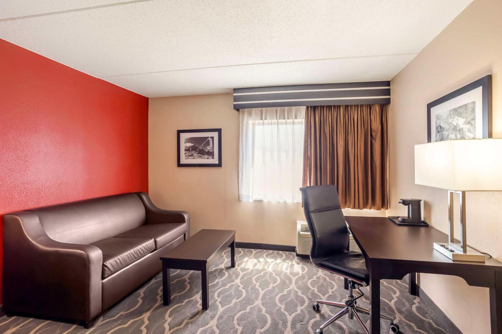 Best Western Inn At Blakeslee-Pocono Exteriér fotografie